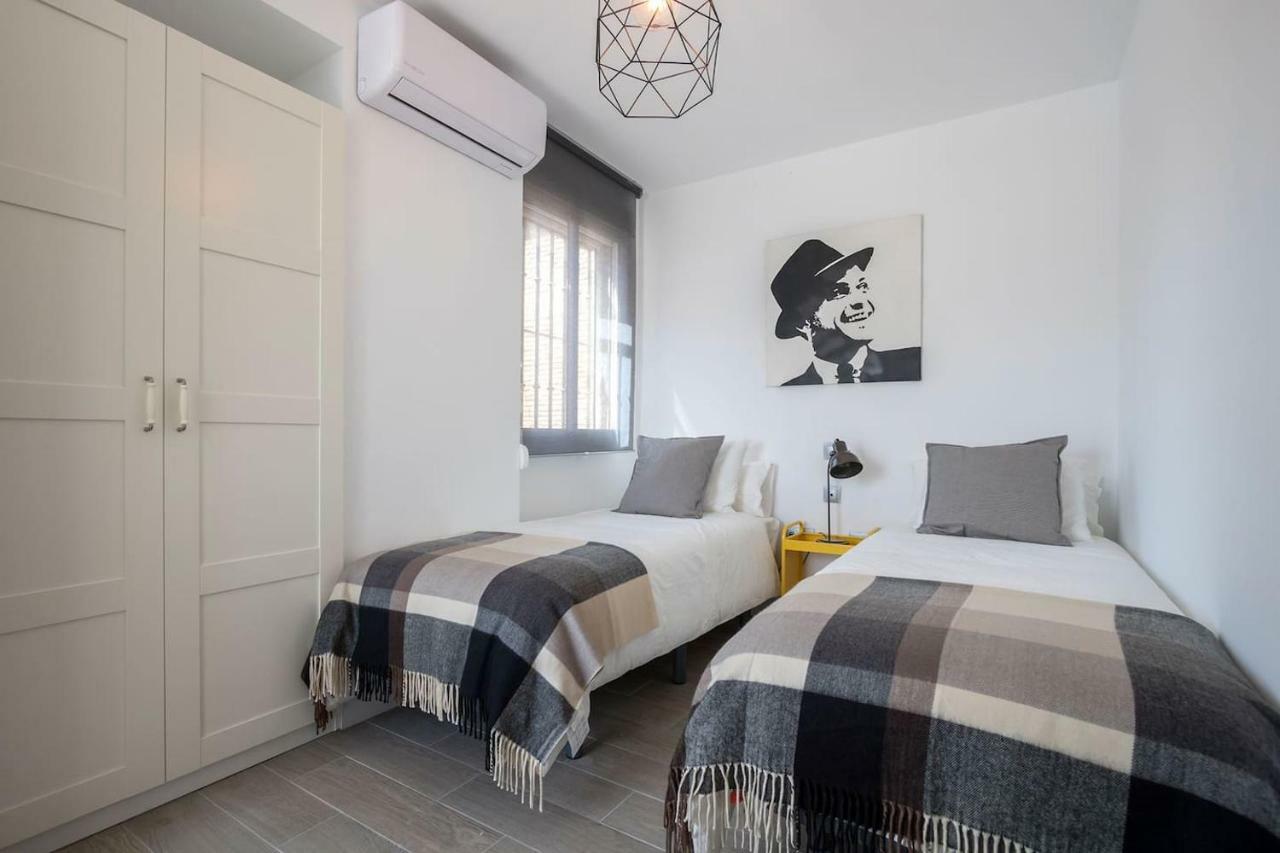 Ferienwohnung Triana Deluxe Skyview Sevilla Exterior foto