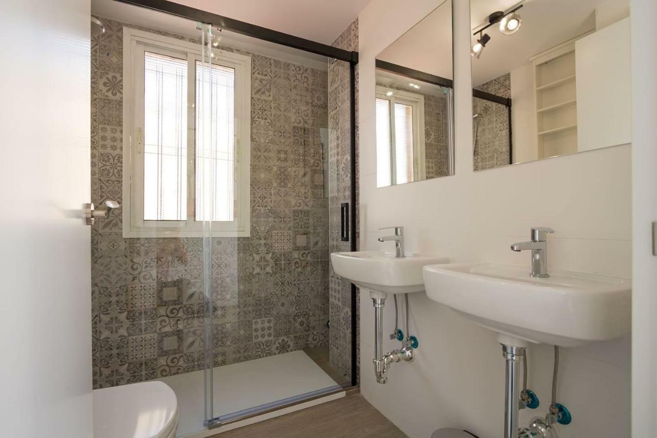 Ferienwohnung Triana Deluxe Skyview Sevilla Exterior foto